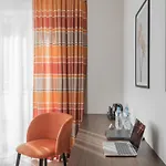 מלון דירות Loft 3*